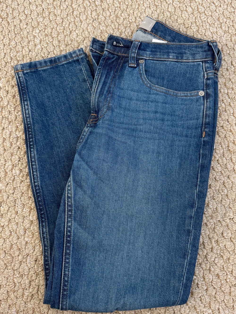 Everlane women’s Blue Cropped Ankle Jeans